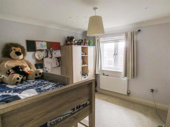 Bedroom 2.JPG