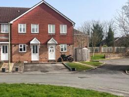 38, Walled Meadow, Andover SP10 2RQ