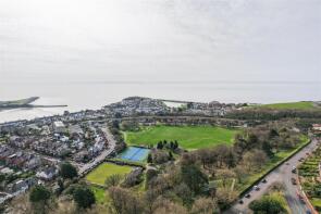 27 Brooklands, Romilly Park Road, Barry CF62 6RQ