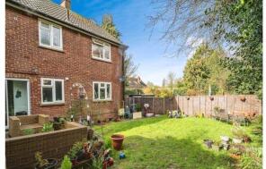 123, Watling Street, Park Street, St. Albans AL2 2NN