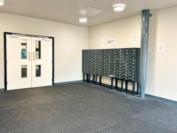 1 bed Flat to rent Image 9