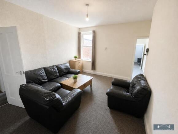 Main property image