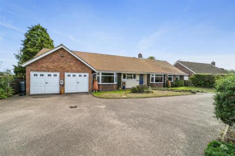 Ipswich Road, Tattingstone