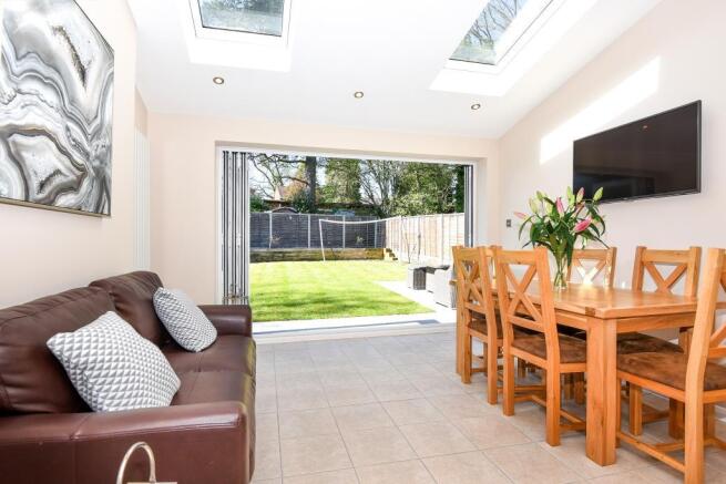 Living/Dining Area