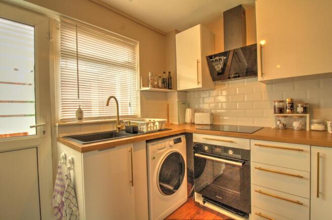 IMG_9298_299_300_Interior 3
