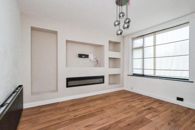 3 bed Semi-Detached for sale Image 7