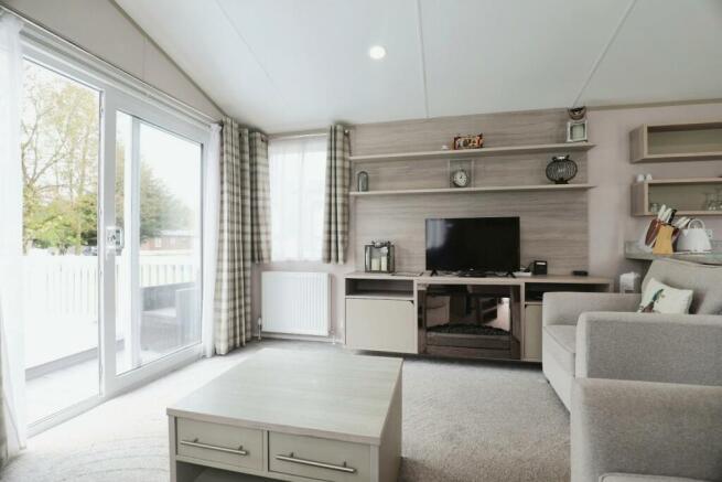2 bed Park Home for sale Image 9