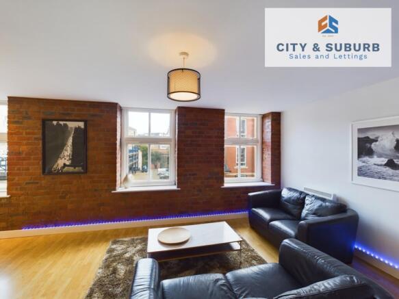 CAM01351G0-PR0044-STILL006