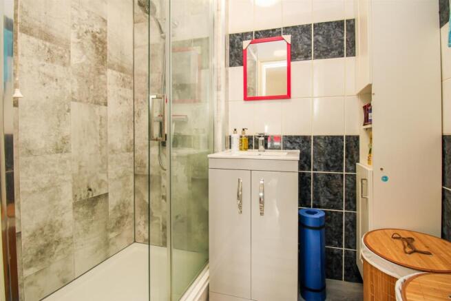 3 bed Semi-Detached for sale Image 11
