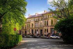 Flat 2/1, 25, Athole Gardens, Glasgow G12 9BB