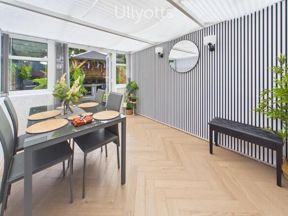 4 bed Detached for sale Image 10