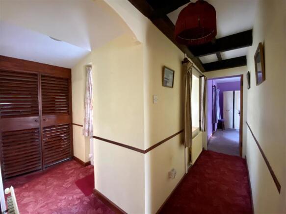 INNER HALLWAY: