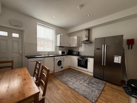3 bed Terraced for sale Image 4