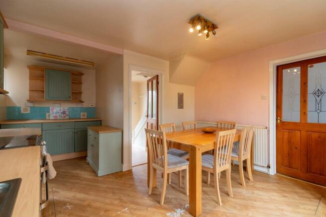 kitchen1.jpg