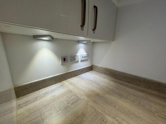 2 bed Semi-Detached for sale Image 5