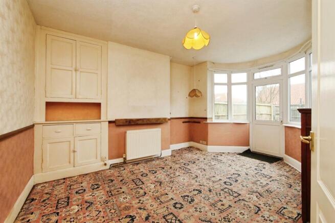 3 bed Semi-Detached for sale Image 4