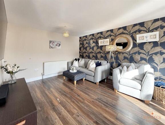 2 bed Semi-Detached Bungalow for sale Image 12