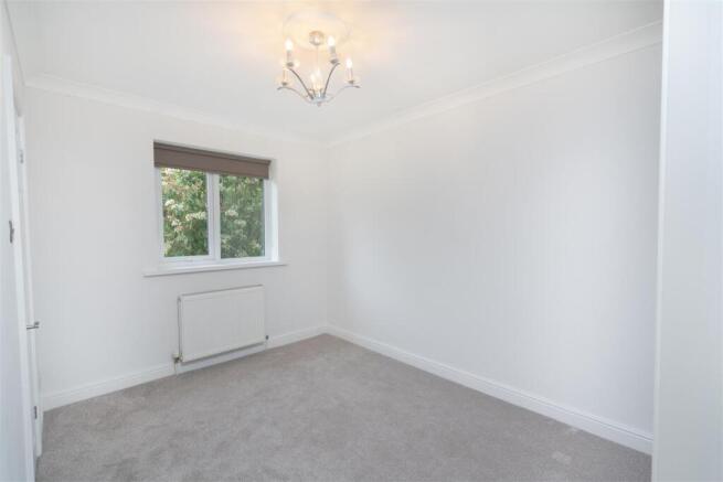 4 bed Detached Bungalow for sale Image 8