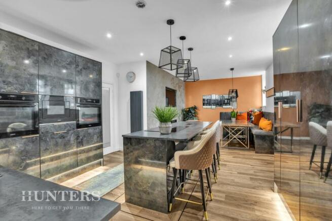 Dining kitchen