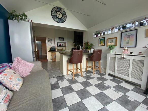 Modern Extended Kitchen/Diner