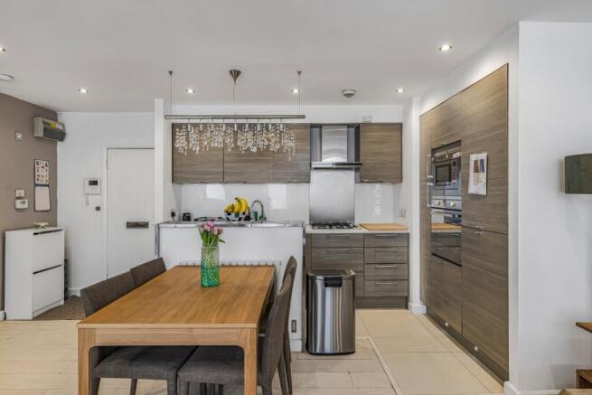 Kitchen/Dining