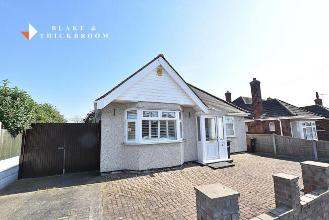 2-bed detached on Colchester Road, Holland on Sea, CO15 5DG, £280,000