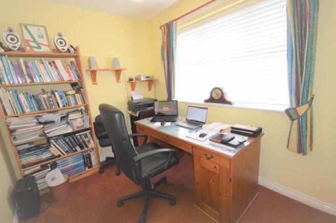 Photo 10
