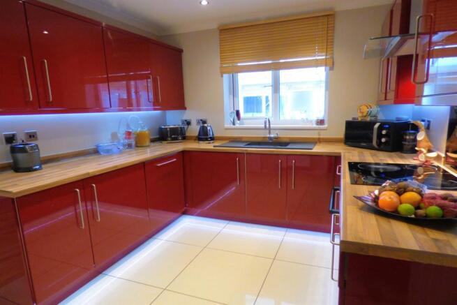 Kitchen b