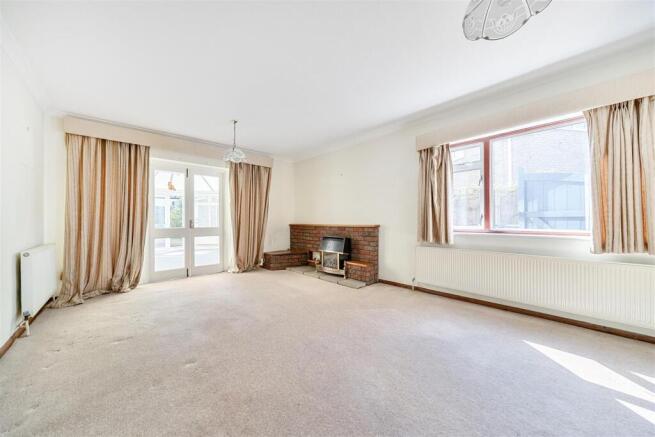 Living/Dining Room