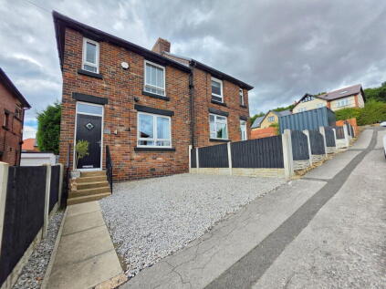 Longsight Road, Mapplewell, Barnsley, S75 6HB