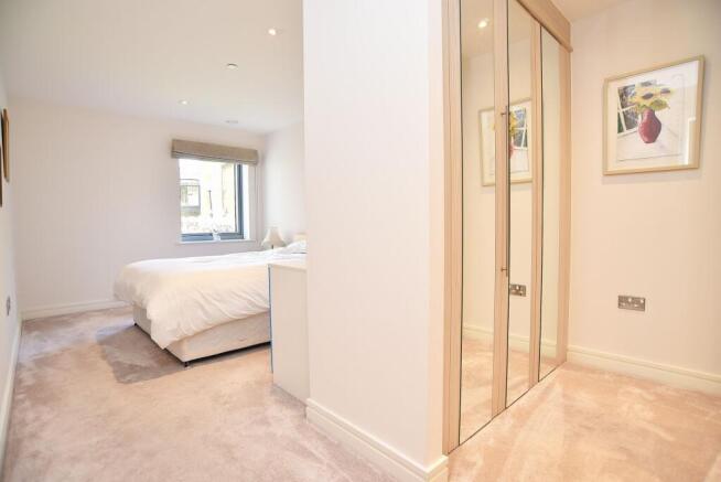2 bed Apartment for sale Image 8