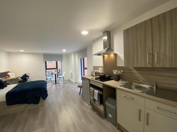 Studio to rent Image 5