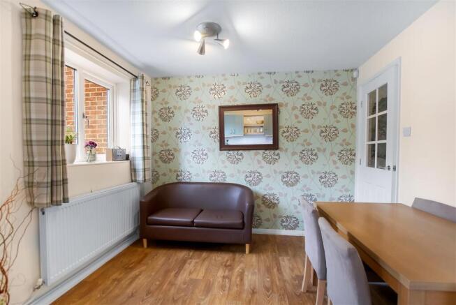 2 bed Terraced for sale Image 6