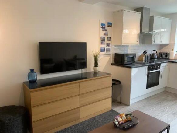 Flat C Kitchen & Lounge 2021
