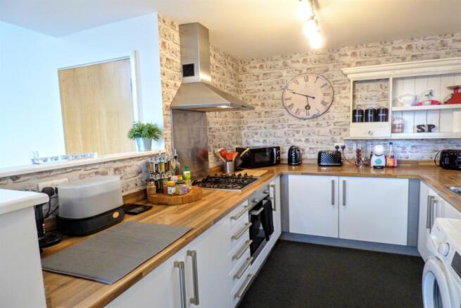 Kitchen 1