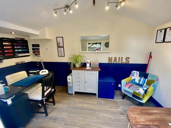 Salon Studio