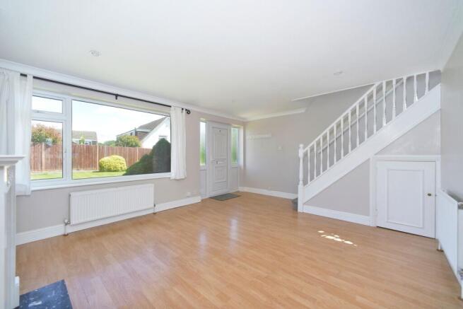 Fawley Close, Cranleigh, GU6 photo 4