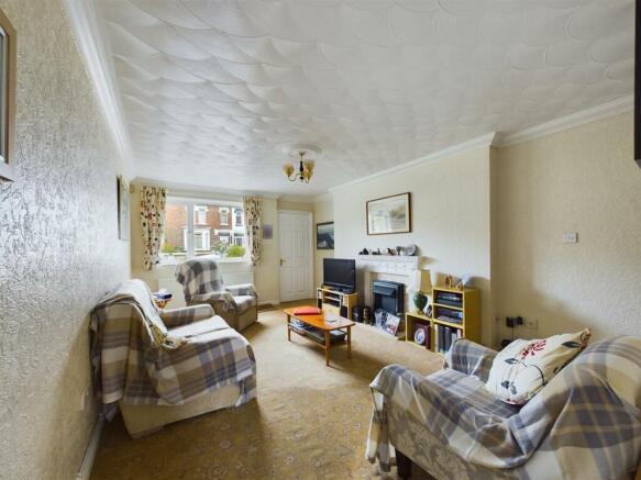 CAM01207G0-PR0394-STILL014.jpg