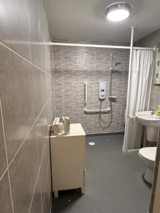 2 bed Apartment for sale Image 5