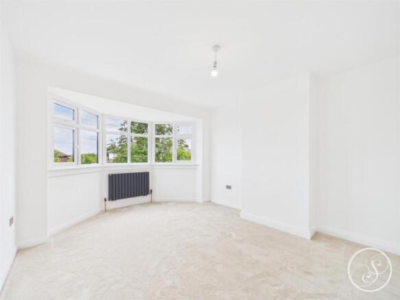 3 bed Semi-Detached for sale Image 12