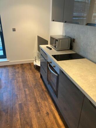 1 bed Flat to rent Image 4