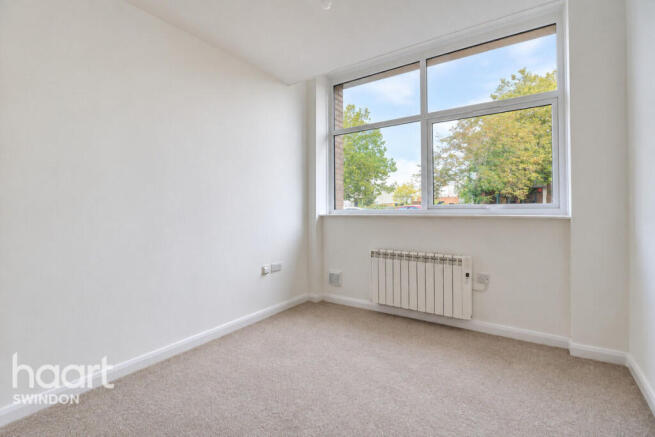 Bentham Close, Swindon photo 4