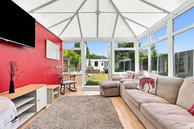 3 bed Terraced for sale Image 9