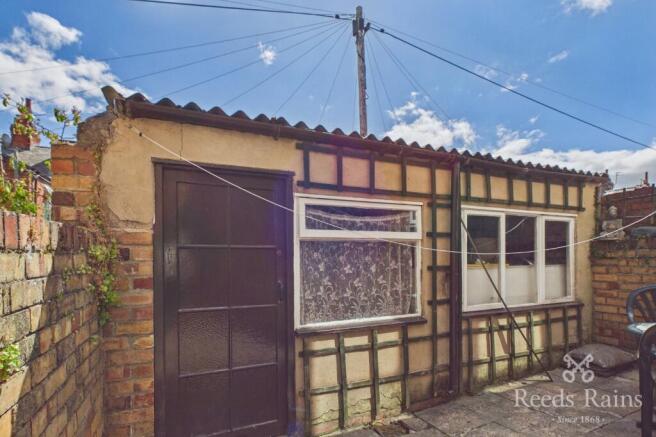 3 bed Terraced for sale Image 11