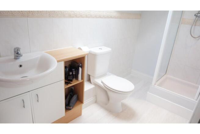 Master En-suite