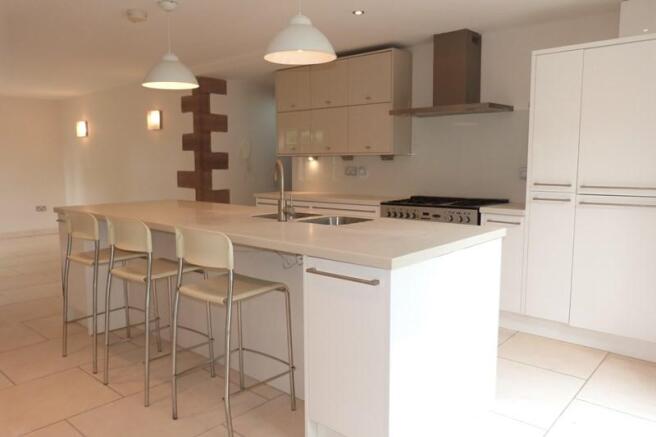 Kitchen Pic 2