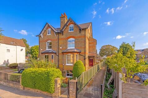 Bridgeman Road, Teddington, TW11