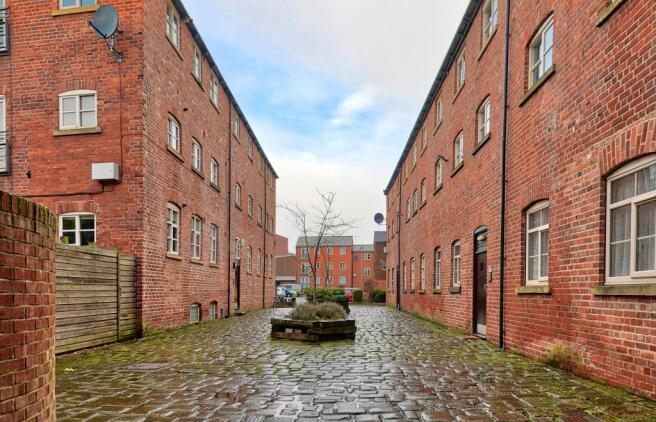 Borough Mews Bedford Street