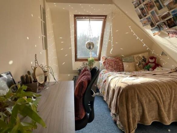 41 Aldred - bedroom 2.jpg