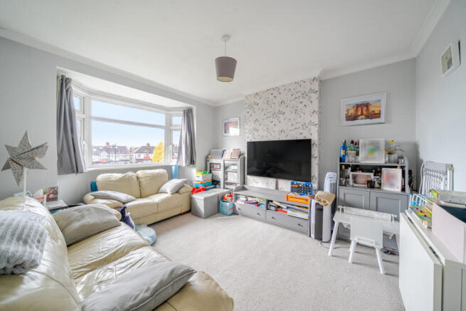 1369716-11-68f614...